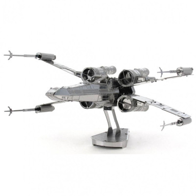 Metal Earth Luxusní ocelová stavebnice Star Wars X-Wing Fighter