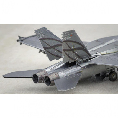 Metal Earth Luxusní ocelová stavebnice F/A-18 Super Hornet