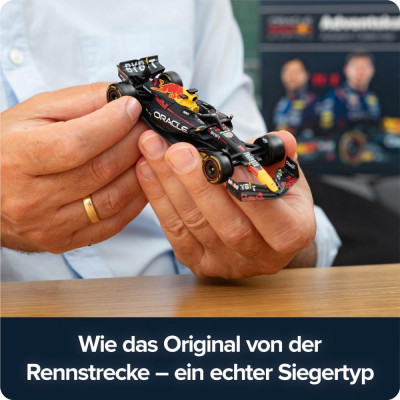 Franzis adventní kalendář Oracle Red Bull Racing se zvukem 1:43